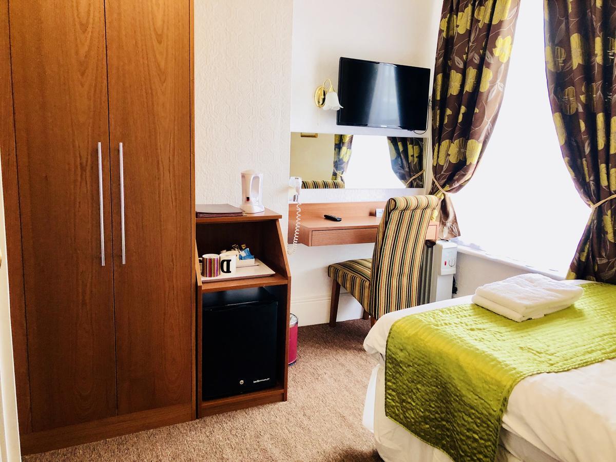 Ilfracombe House Hotel - Near Cliffs Pavilion Σάουθεντ-ον-Ση Εξωτερικό φωτογραφία